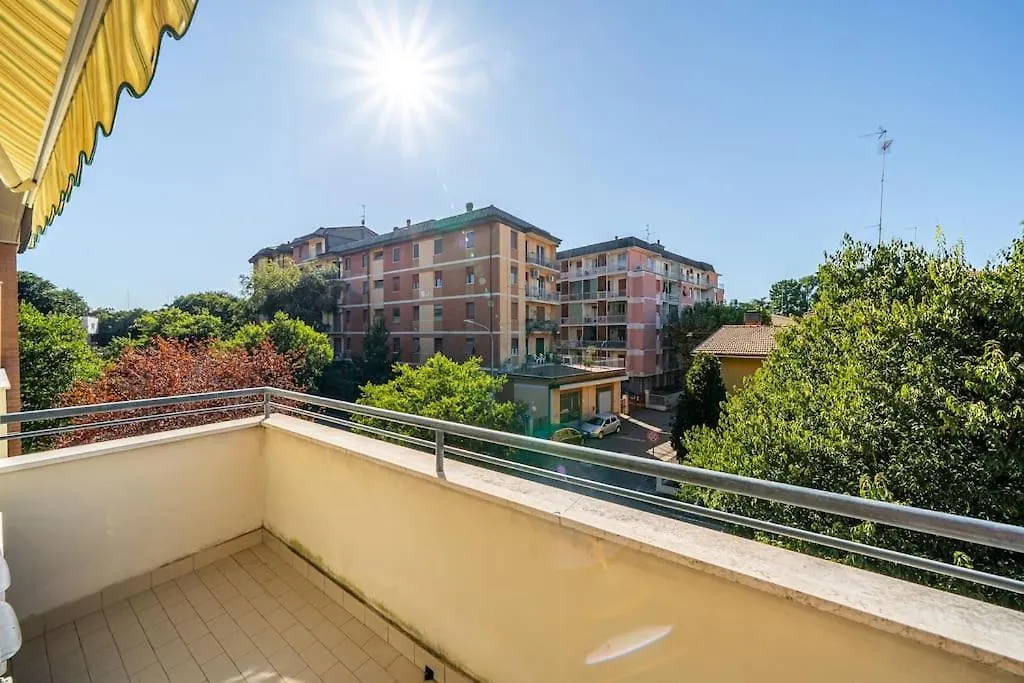Apartment Policlinico - Grazioso Appartamento E Free Parking Modena